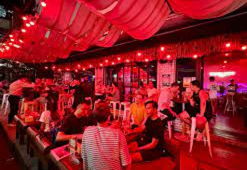 Silver Sand: The place on Soi 4 Thats Got Everyone Talking