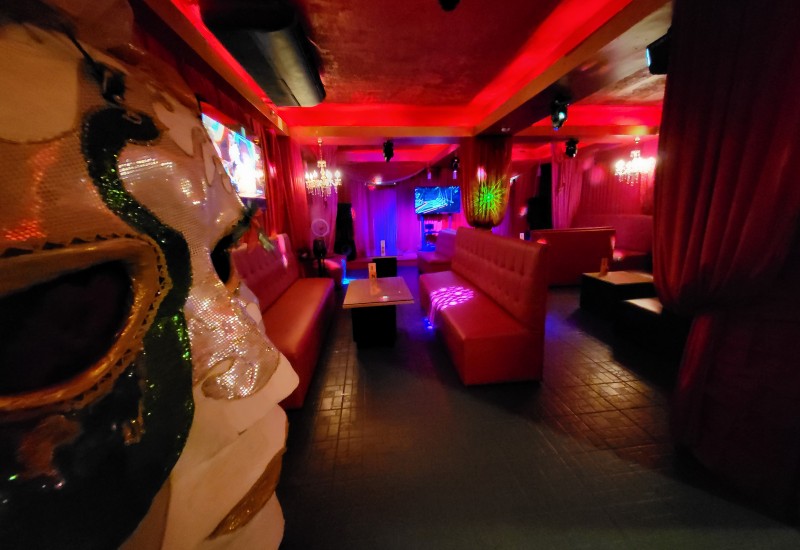 คุณเคยฝันที่อยากจะมีธุรกิจของตัวเองในสีลมซอย 4 หรือเปล่า?